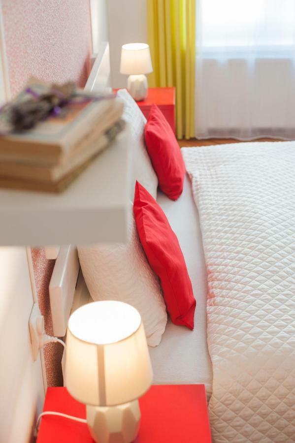 Spacious Stylish Apartment In Old Town 시비우 외부 사진