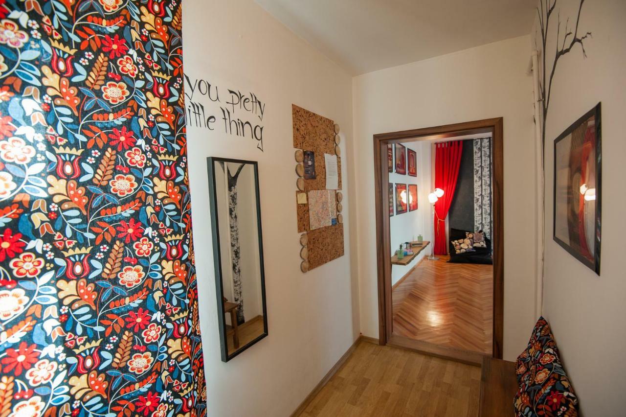 Spacious Stylish Apartment In Old Town 시비우 외부 사진